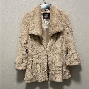 Solitaire Womens Jacket 3/4 Sleeve Faux Fur Lined Medium Soft, Comfy